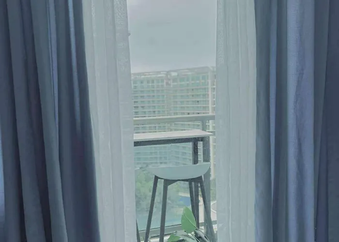 Aparthotel Azure Staycation By Icay Manila